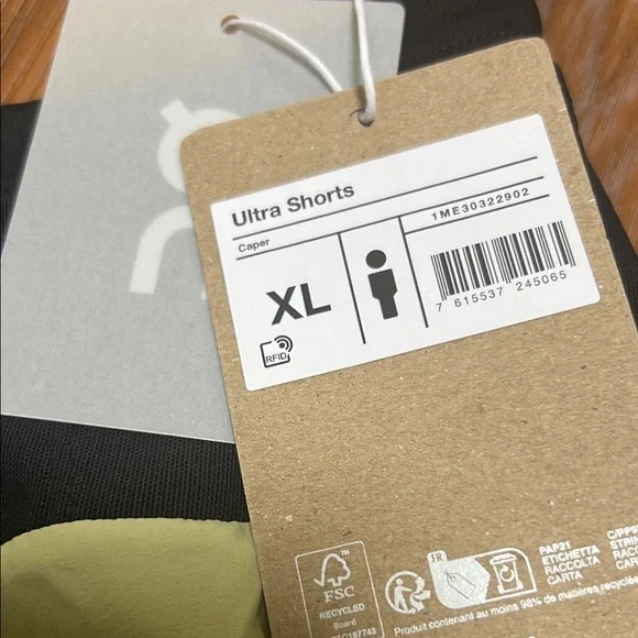 On Running Men’s Ultra Shorts XL NWT - Picture 4 of 4